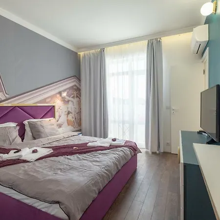 Apartment Vitosha Blvd 3-bedroom, 2-bathroom Lux Sofia